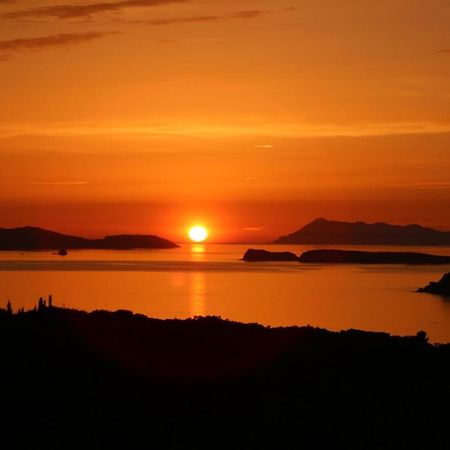 Sunset Sea View Villa 6 Αρίλλας Εξωτερικό φωτογραφία
